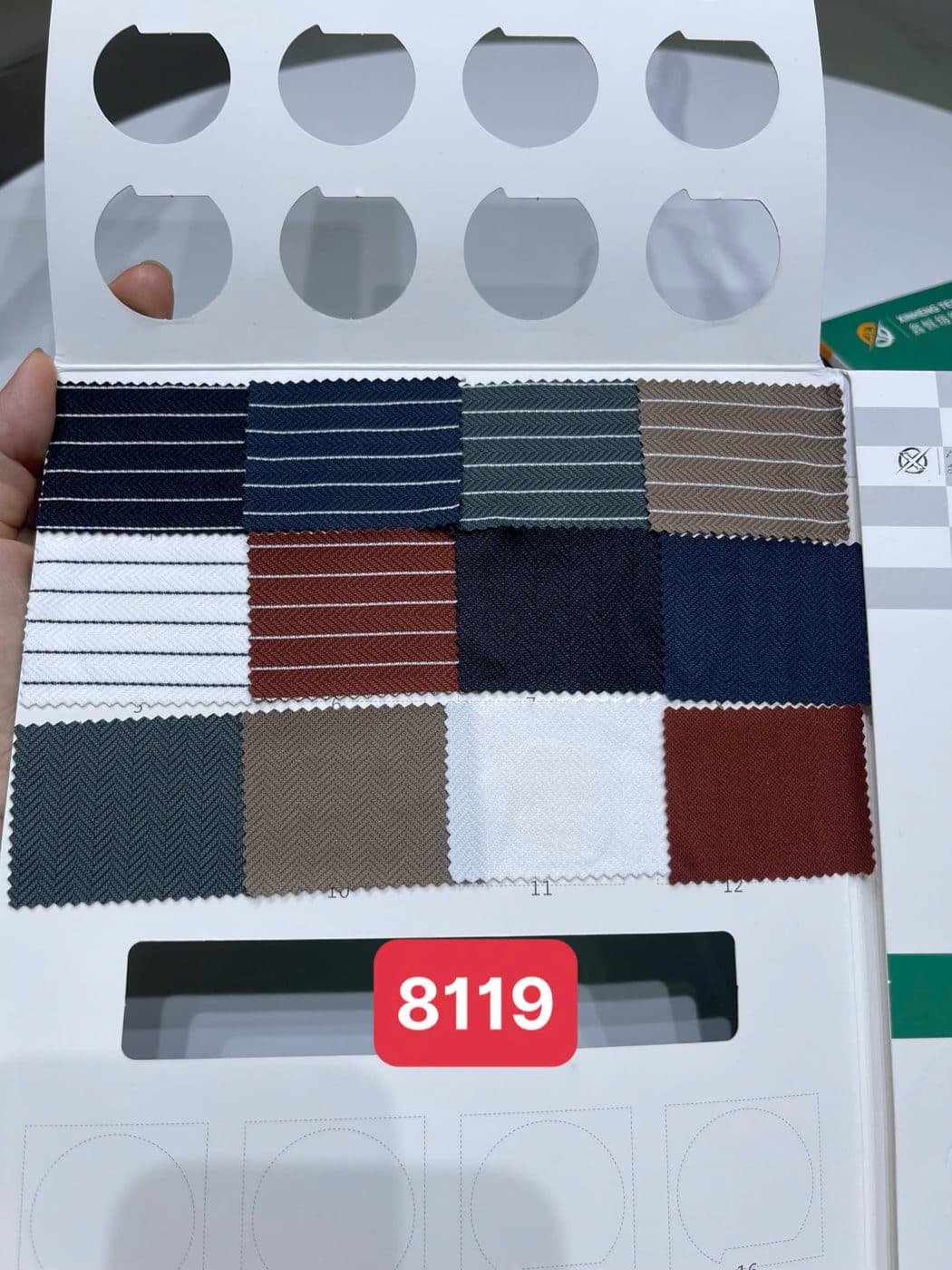 Sổ mẫu thực tế Thun thể thao 8119 (vân xương cá + sọc)