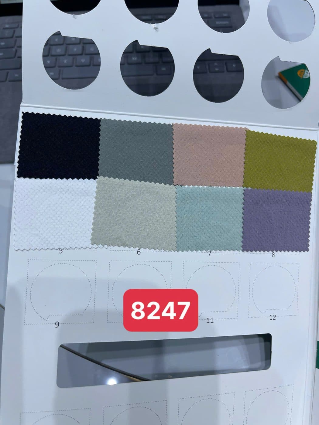 Sổ mẫu thực tế Thun thể thao 8247 (jacquard quả trám)